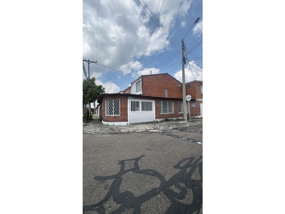 Casa en venta Cundinamarca Bogotá Santa Teresa 192 m2 Habitaciones 4 Baños 3 Garajes 2 Precio $650000000