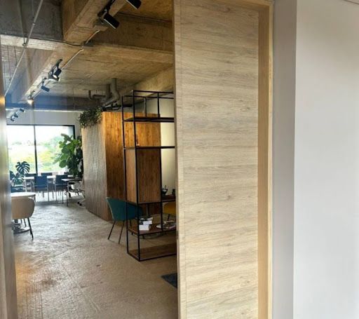 Oficina en arriendo Antioquia Envigado Envigado 59 m2 Habitaciones 0 Baños 1 Garajes 1 Precio $5500000