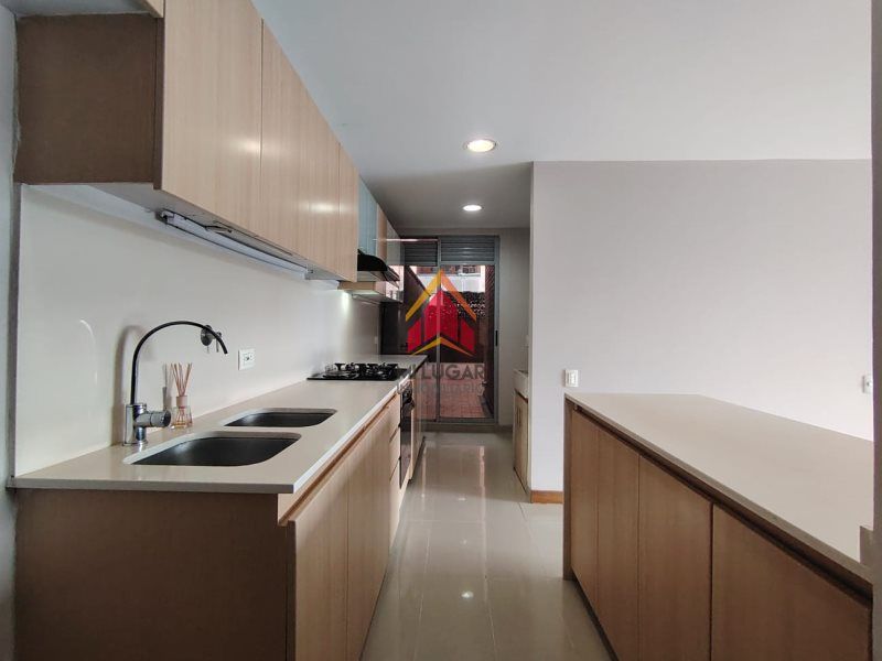 Apartamento en arriendo Antioquia Envigado Zúñiga 144 m2 Habitaciones 3 Baños 2 Garajes 1 Precio $5700000