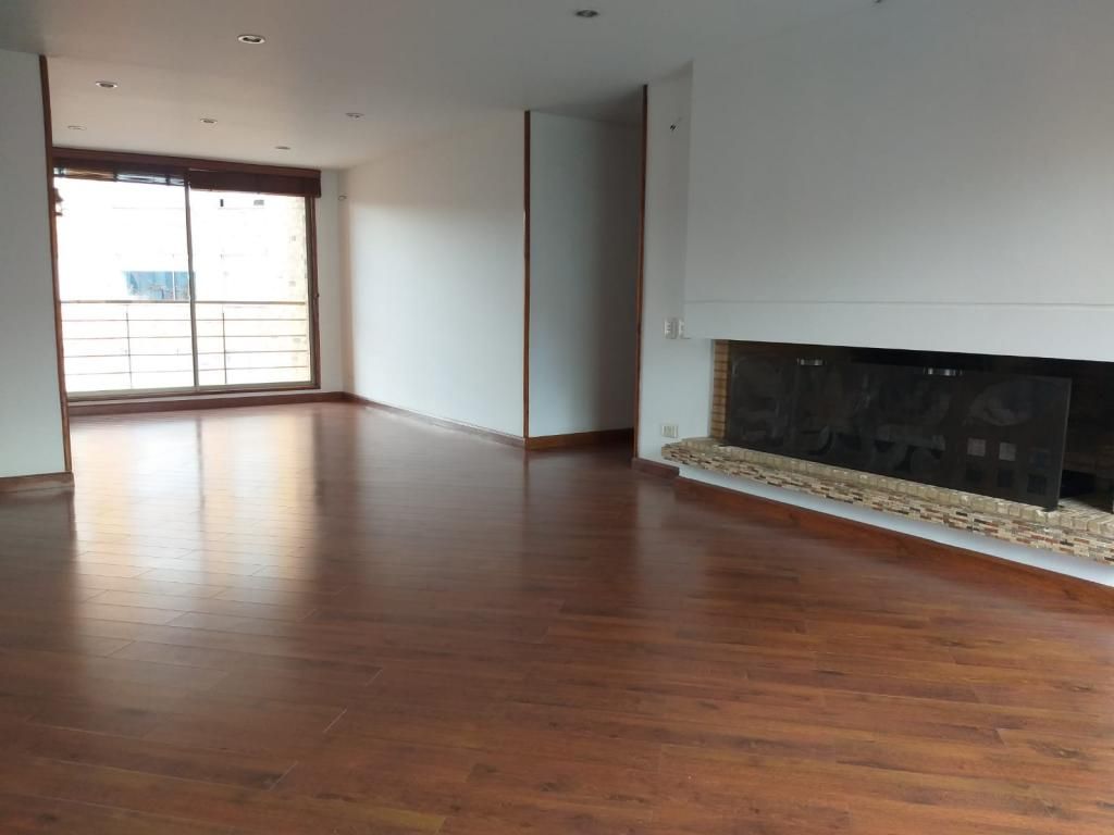 Apartamento en arriendo Cundinamarca Bogotá Mazurén 150 m2 Habitaciones 3 Baños 4 Garajes 2 Precio $5600000