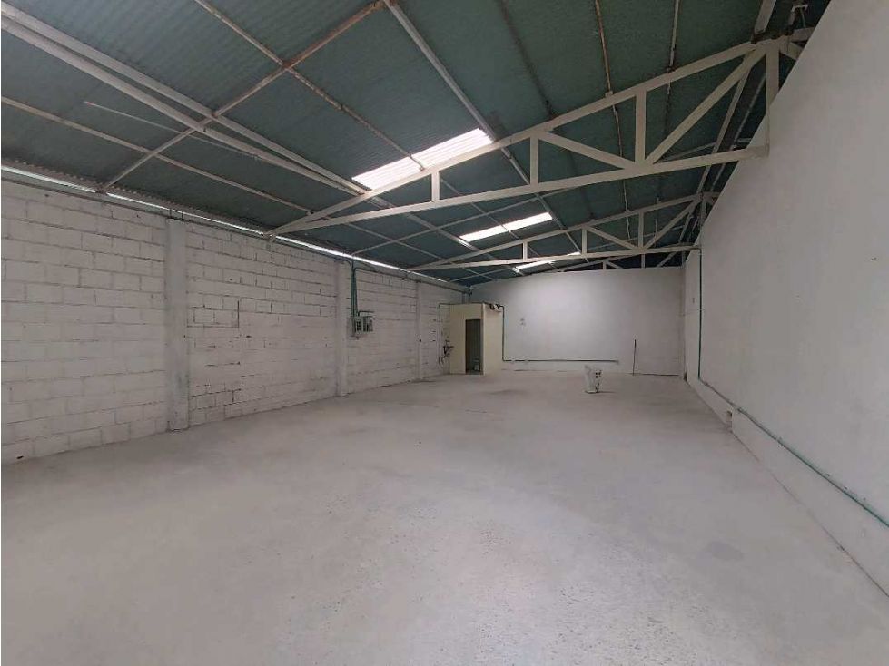 Bodega en arriendo Caldas Manizales Malteria 110 m2 Habitaciones 0 Baños 1 Garajes 0 Precio $2200000