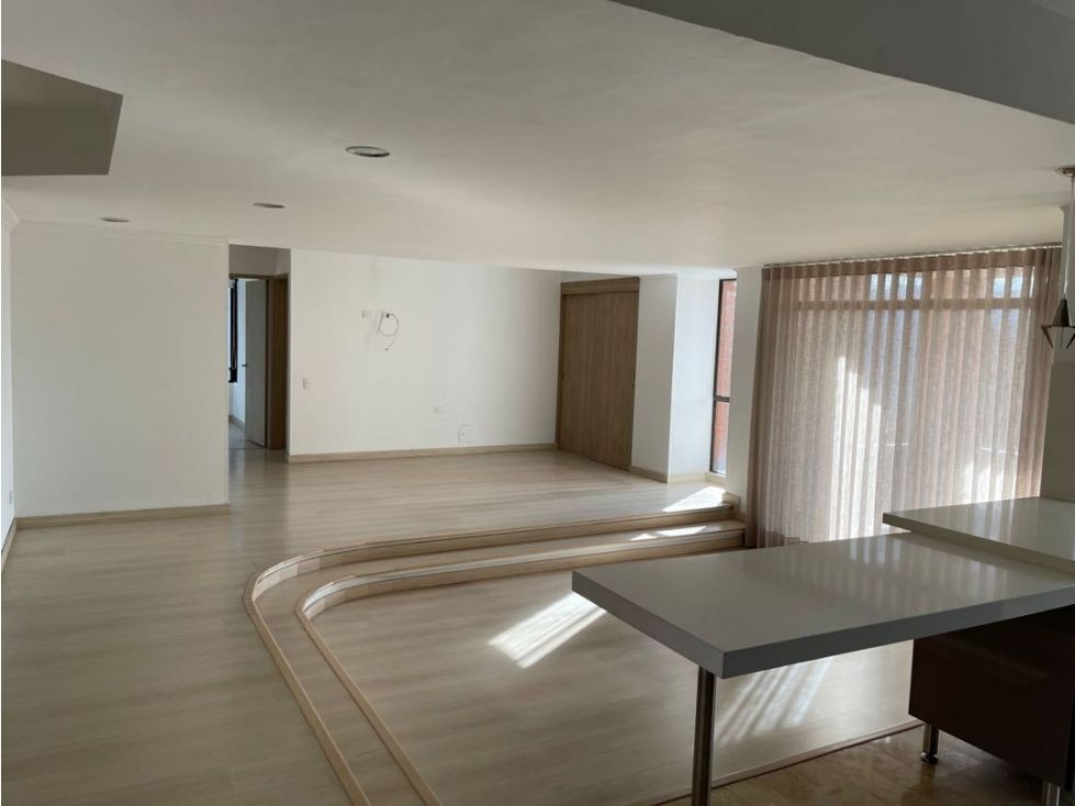 Apartamento en arriendo Antioquia Medellín Medellín 170 m2 Habitaciones 3 Baños 2 Garajes 4 Precio $8350000