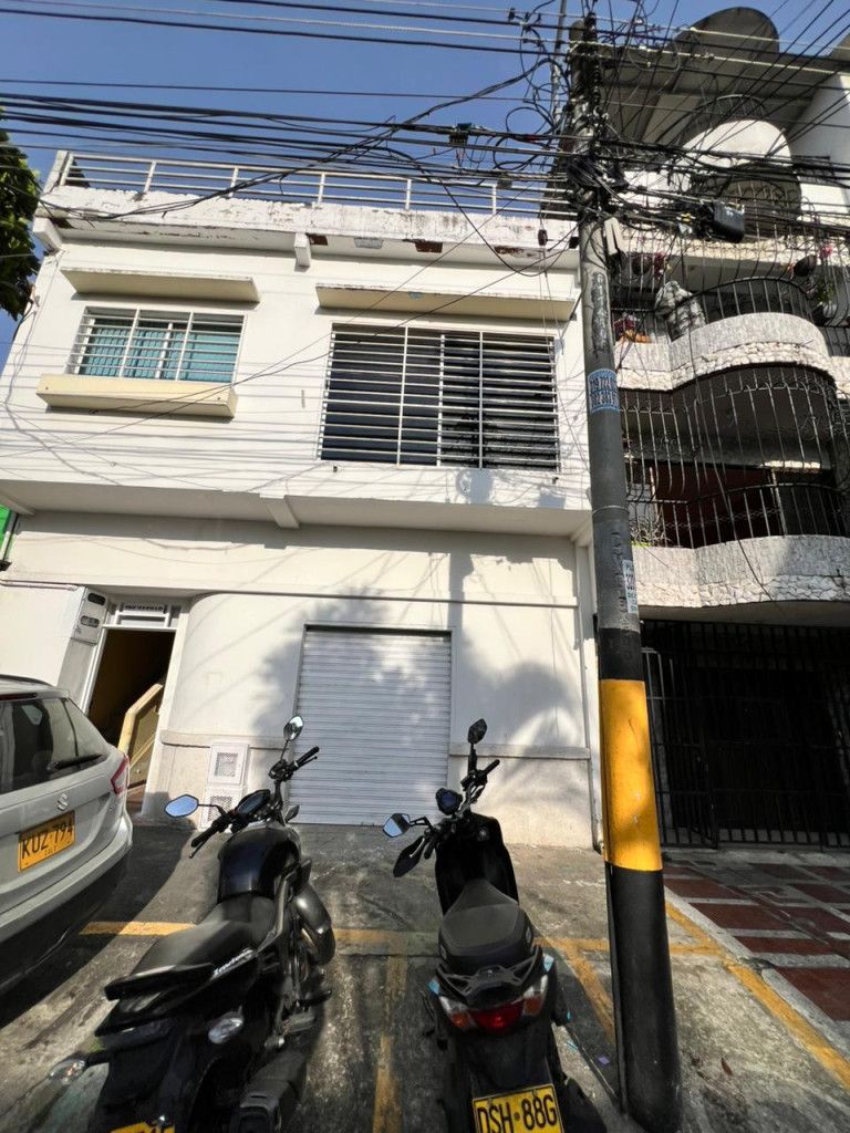 Casa en arriendo Valle Del Cauca Cali Guayaquil 227 m2 Habitaciones 8 Baños 4 Garajes 0 Precio $3500000