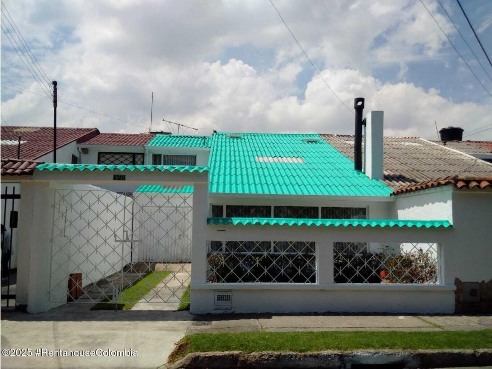 Casa en venta Cundinamarca Bogotá Niza 222 m2 Habitaciones 4 Baños 3 Garajes 1 Precio $1400000000