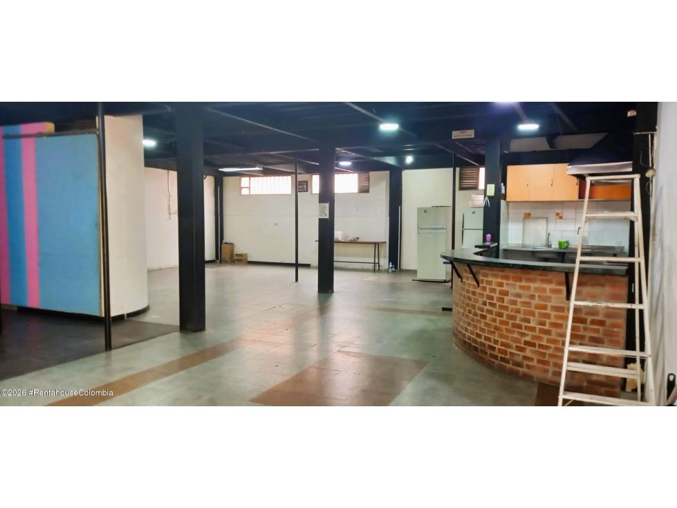 Bodega en arriendo Cundinamarca Bogotá Villa Elisa 420 m2 Habitaciones 0 Baños 4 Garajes 3 Precio $10600000