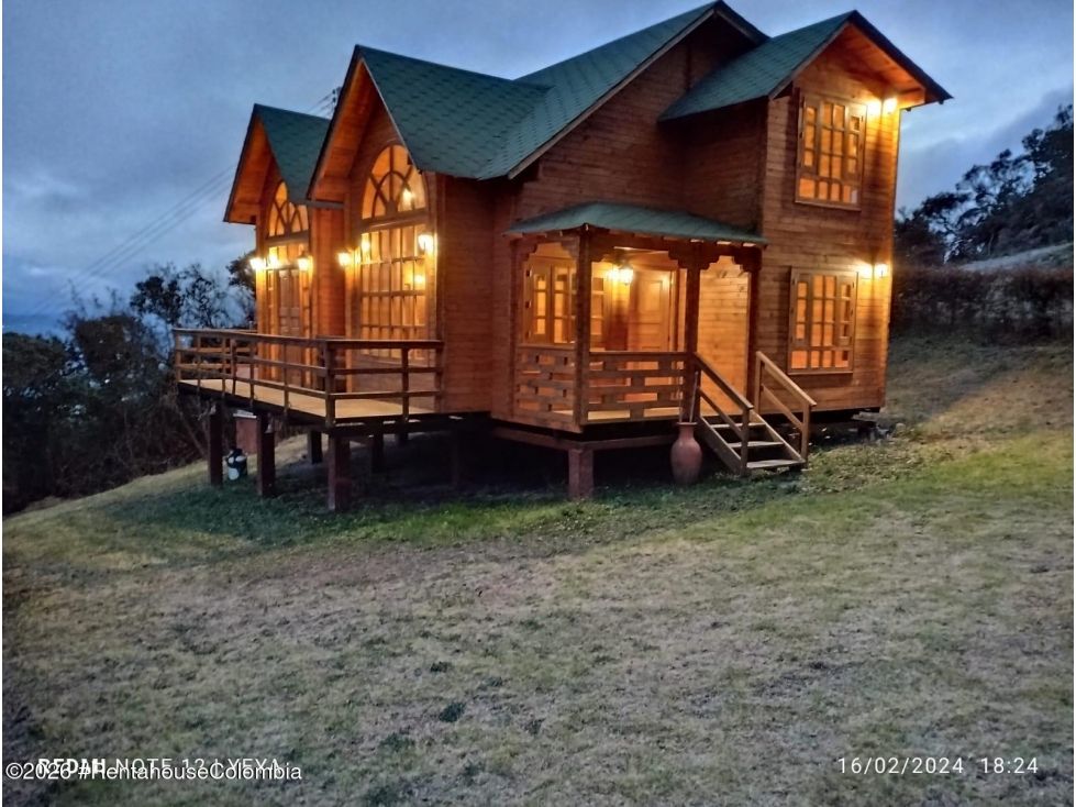 Casa en venta Cundinamarca Fúquene Fúquene 120 m2 Habitaciones 2 Baños 3 Garajes 2 Precio $750000000