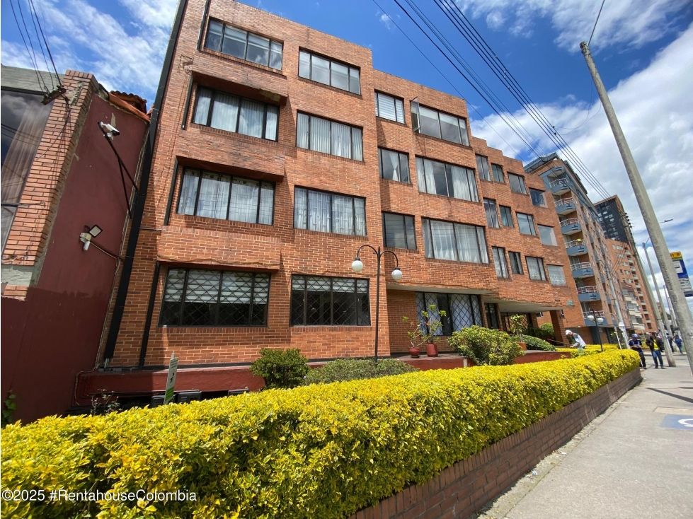 Apartamento en venta Cundinamarca Bogotá Cedro Narvaez - Edif Maite 77 m2 Habitaciones 3 Baños 2 Garajes 2 Precio $370000000