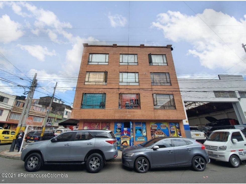 Edificio en venta Cundinamarca Bogotá Prado Veraniego Sur 490 m2 Habitaciones 12 Baños 10 Garajes 0 Precio $3500000000