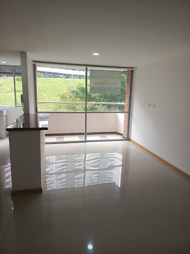Apartamento en arriendo Antioquia Medellín Asomadera No1 78 m2 Habitaciones 3 Baños 1 Garajes 1 Precio $3800000