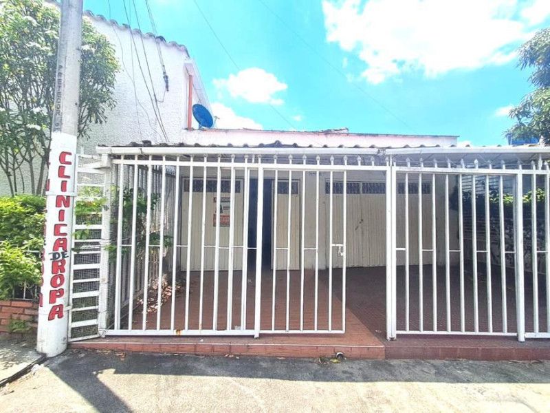 Local en arriendo Santander Floridablanca Molinos Altos 14 m2 Habitaciones 0 Baños 1 Garajes 0 Precio $500000