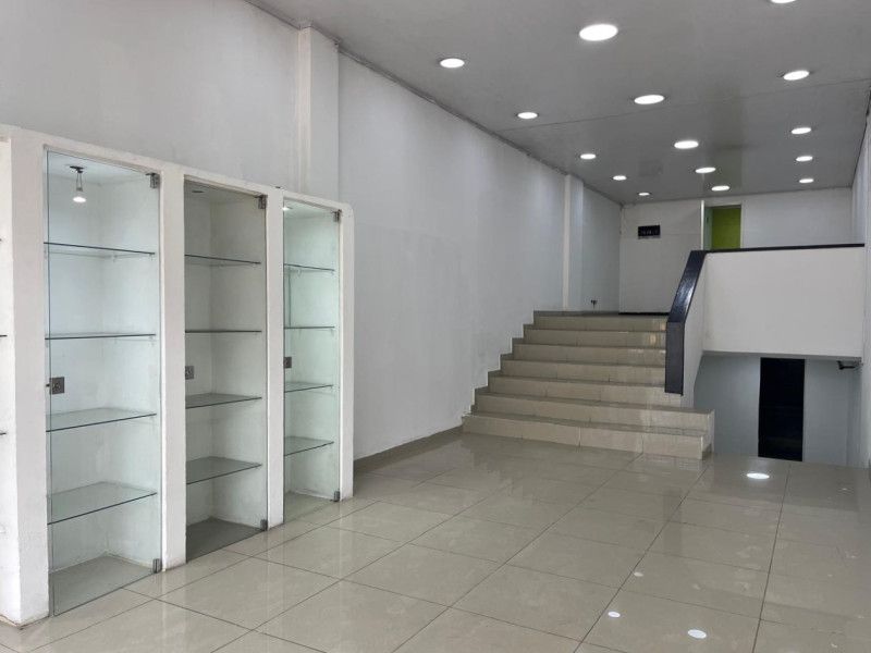 Local en venta Cundinamarca Bogotá Santa Barbara Occidental 79 m2 Habitaciones 0 Baños 1 Garajes 0 Precio $1280000000