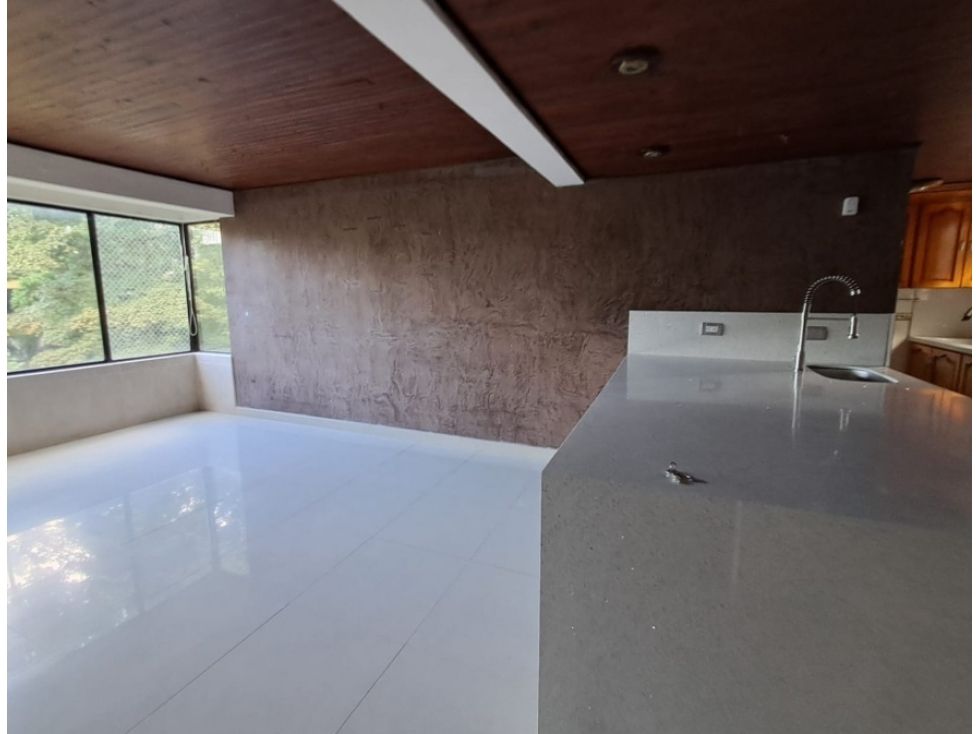 Apartamento en arriendo Antioquia Medellín La Mota 89 m2 Habitaciones 4 Baños 3 Garajes 1 Precio $3600000