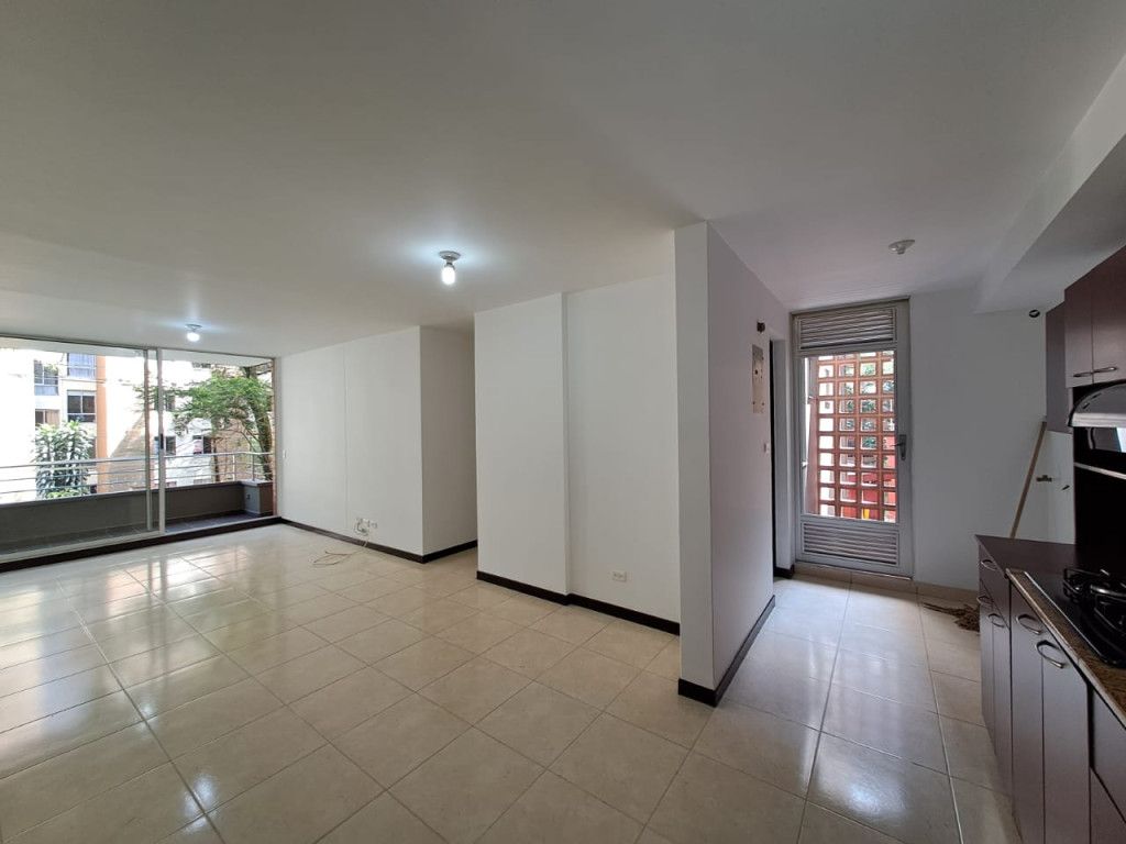 Apartamento en arriendo Antioquia Envigado El Chinguí 82 m2 Habitaciones 3 Baños 2 Garajes 1 Precio $3500000