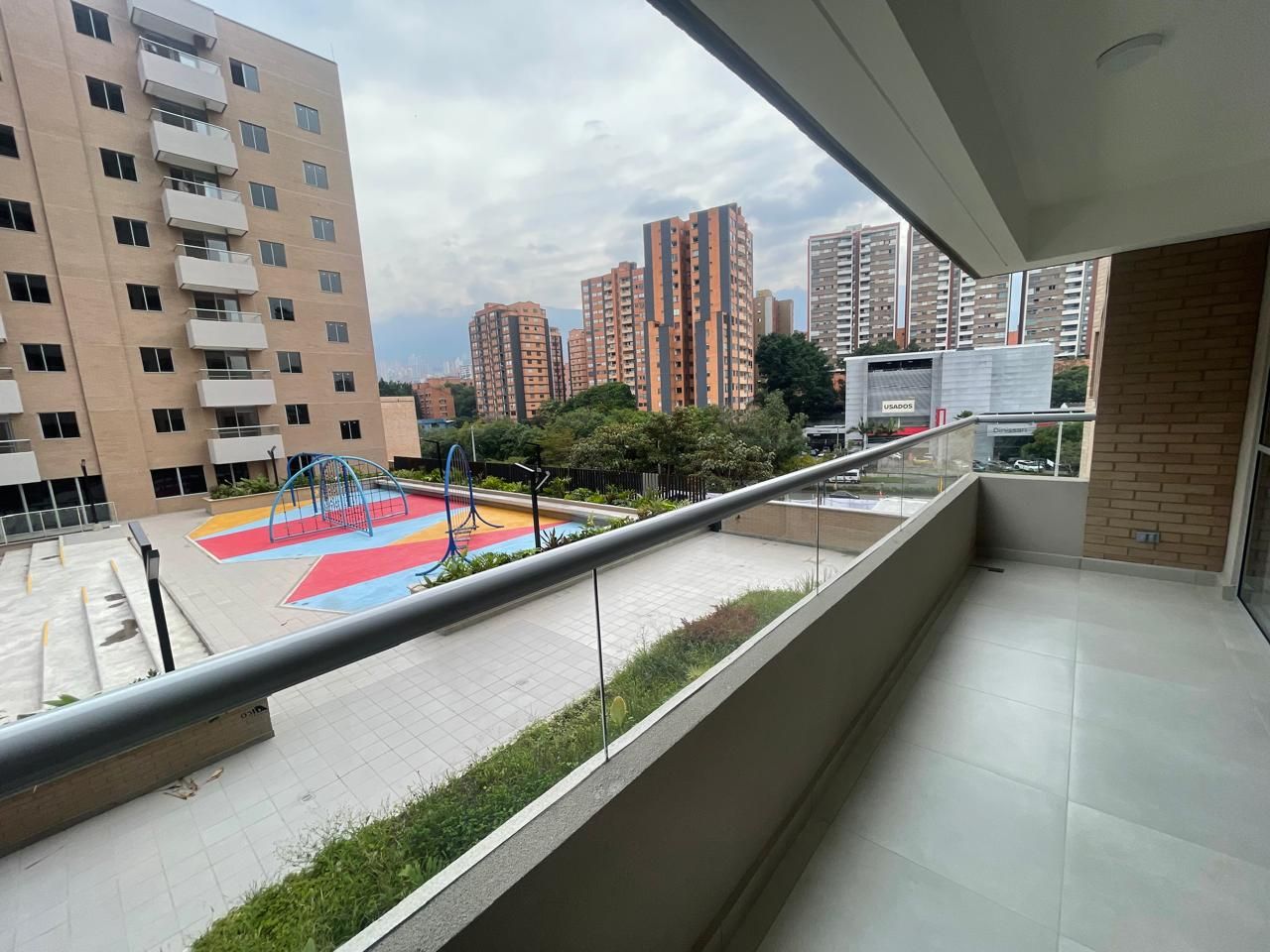 Apartamento en arriendo Antioquia Envigado Las Vegas 106 m2 Habitaciones 3 Baños 2 Garajes 2 Precio $5800000