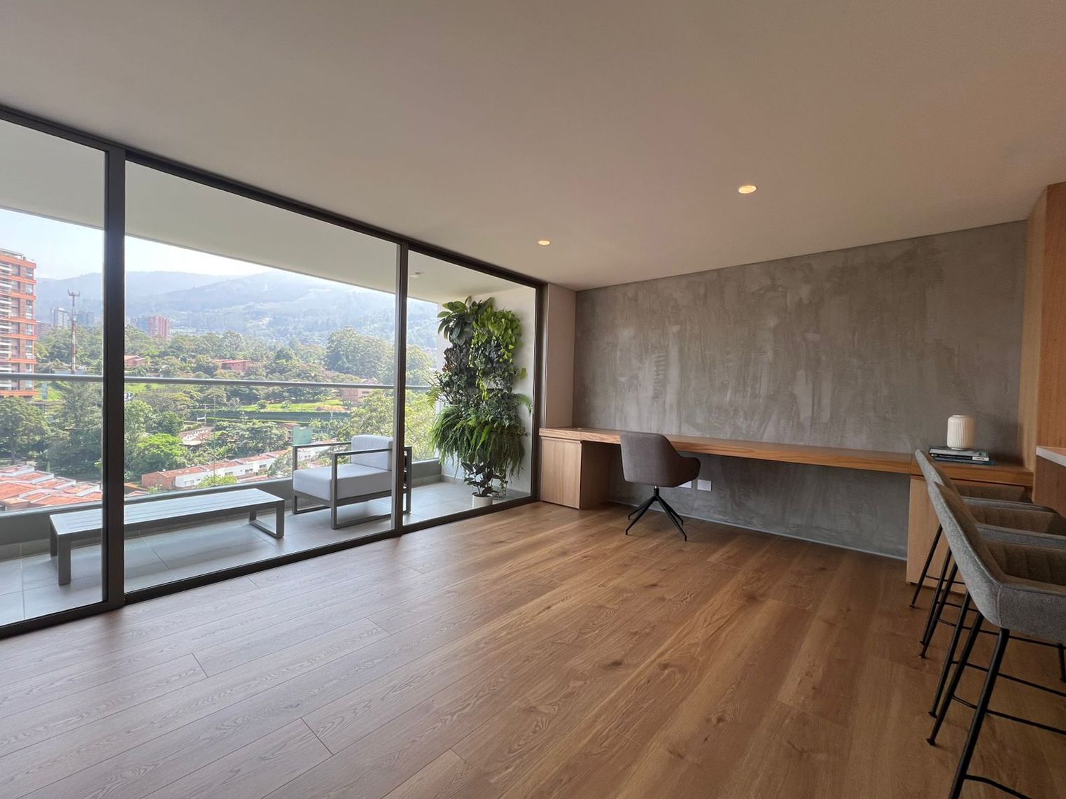 Apartamento en arriendo Antioquia Envigado Loma Del Atravesado 84 m2 Habitaciones 2 Baños 2 Garajes 2 Precio $6150000