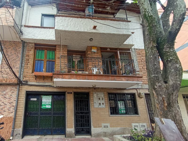 Casa en arriendo Antioquia Medellín San Bernardo 90 m2 Habitaciones 4 Baños 2 Garajes 1 Precio $2800000