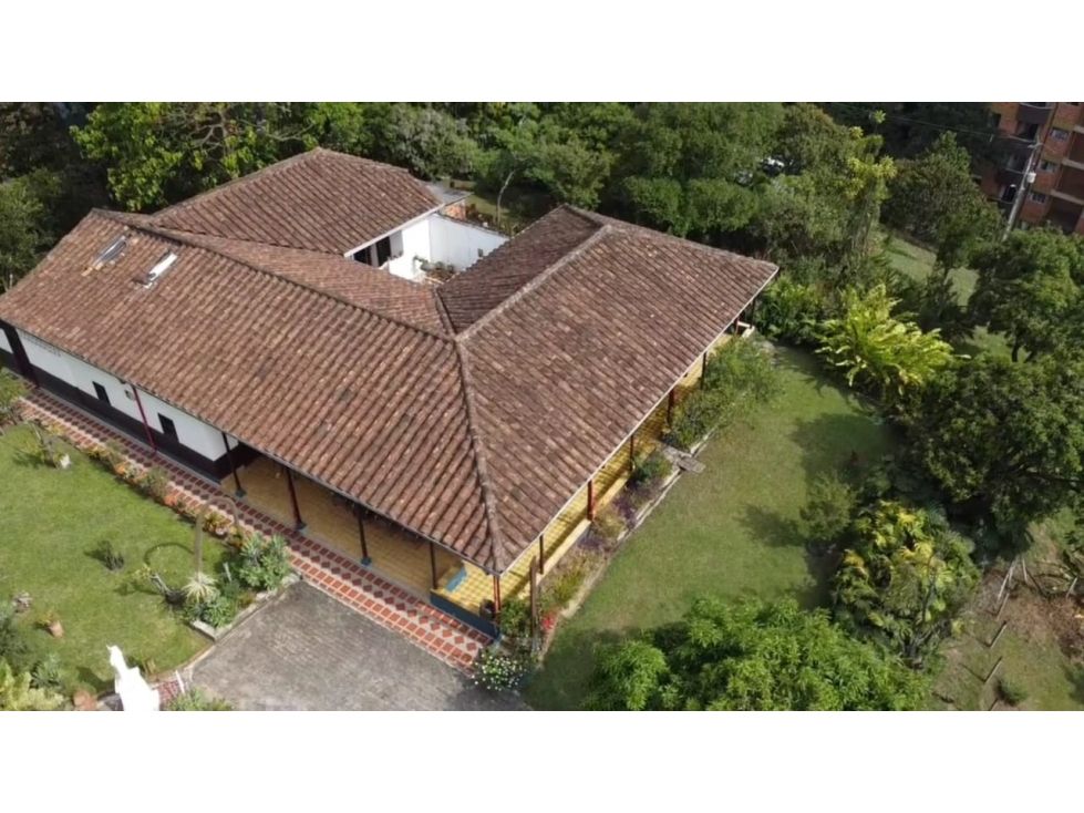 Casa Campestre en venta Antioquia Envigado La Inmaculada 375 m2 Habitaciones 8 Baños 3 Garajes 8 Precio $9188000000