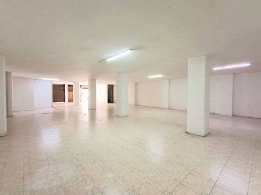Bodega en arriendo Caldas Manizales El Centro 215 m2 Habitaciones 0 Baños 1 Garajes 2 Precio $12000000