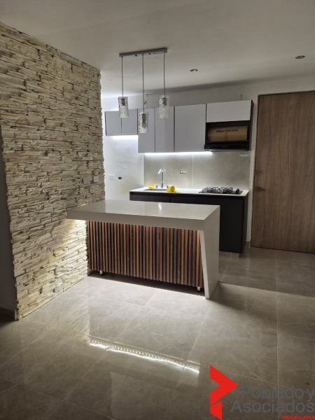 Apartamento en arriendo Antioquia Medellín La Colina 55 m2 Habitaciones 2 Baños 2 Garajes 1 Precio $2500000