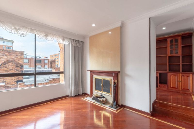 Apartamento en arriendo Cundinamarca Bogotá Country Club 126 m2 Habitaciones 3 Baños 2 Garajes 2 Precio $5852000