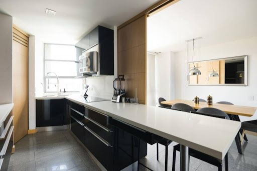 Apartamento en arriendo Antioquia Medellín Castropol 104 m2 Habitaciones 3 Baños 3 Garajes 1 Precio $8000000