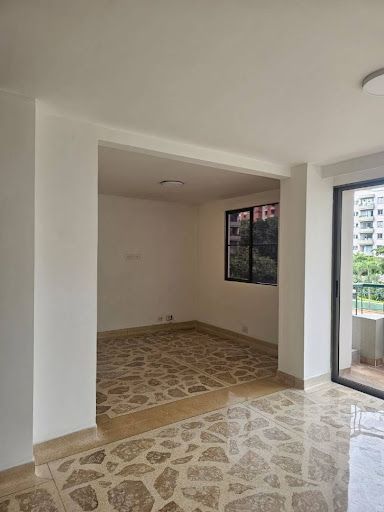 Apartamento en arriendo Antioquia Medellín Urbanizacion Los Laureles 110 m2 Habitaciones 3 Baños 2 Garajes 1 Precio $4800000