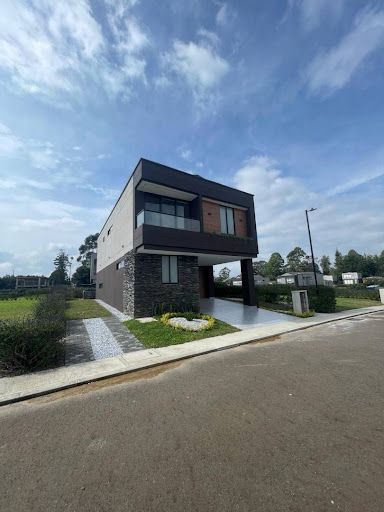 Casa en arriendo Antioquia Rionegro Rionegro 198 m2 Habitaciones 3 Baños 4 Garajes 1 Precio $8500000