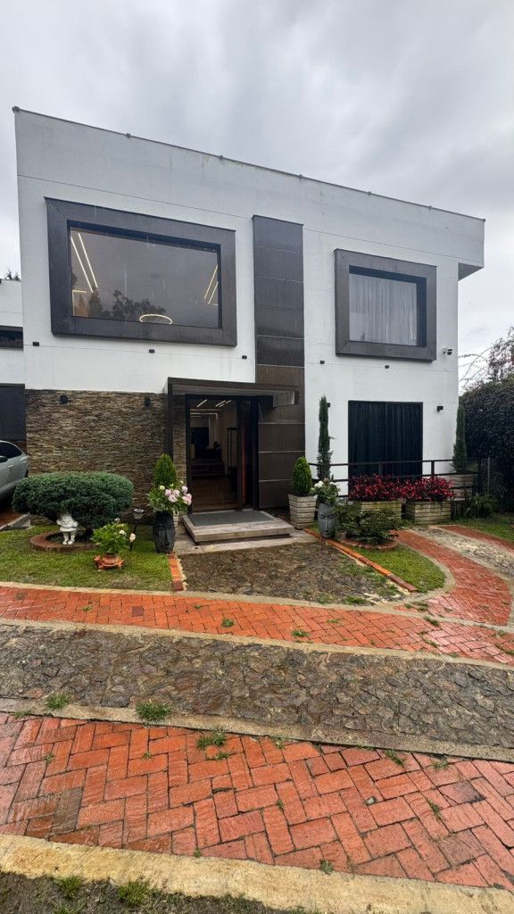 Finca en arriendo Antioquia Guarne Guarne 340 m2 Habitaciones 4 Baños 4 Garajes 0 Precio $12310000