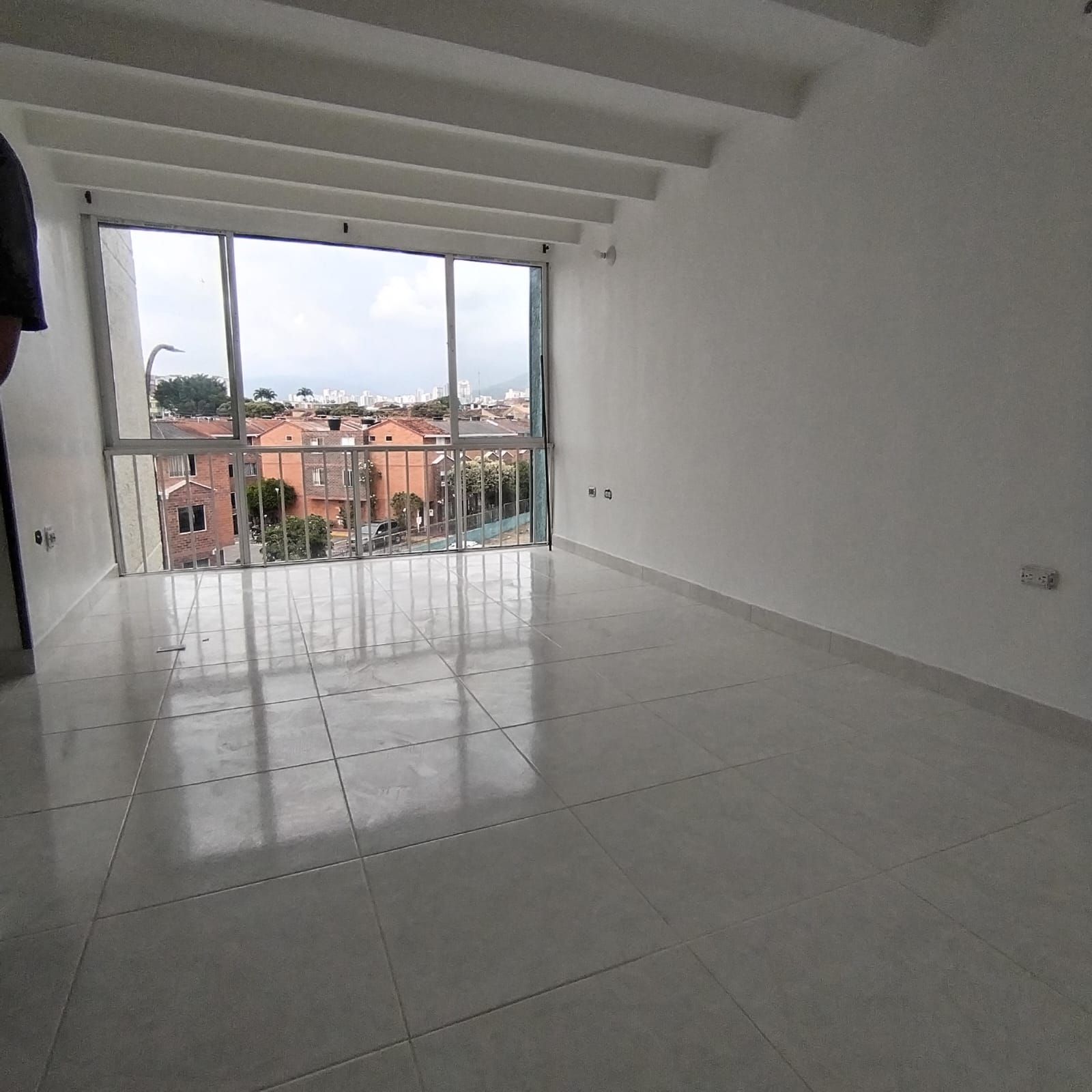 Apartamento en arriendo Santander Bucaramanga Cd Real De Minas 70 m2 Habitaciones 3 Baños 1 Garajes 0 Precio $1650000