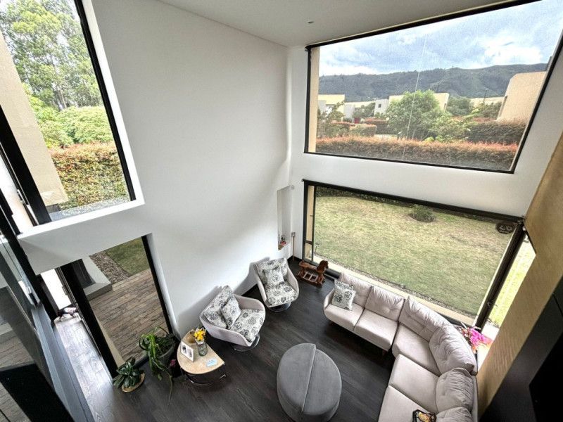 Casa en venta Cundinamarca Cota Cota 244 m2 Habitaciones 4 Baños 5 Garajes 4 Precio $1699000000