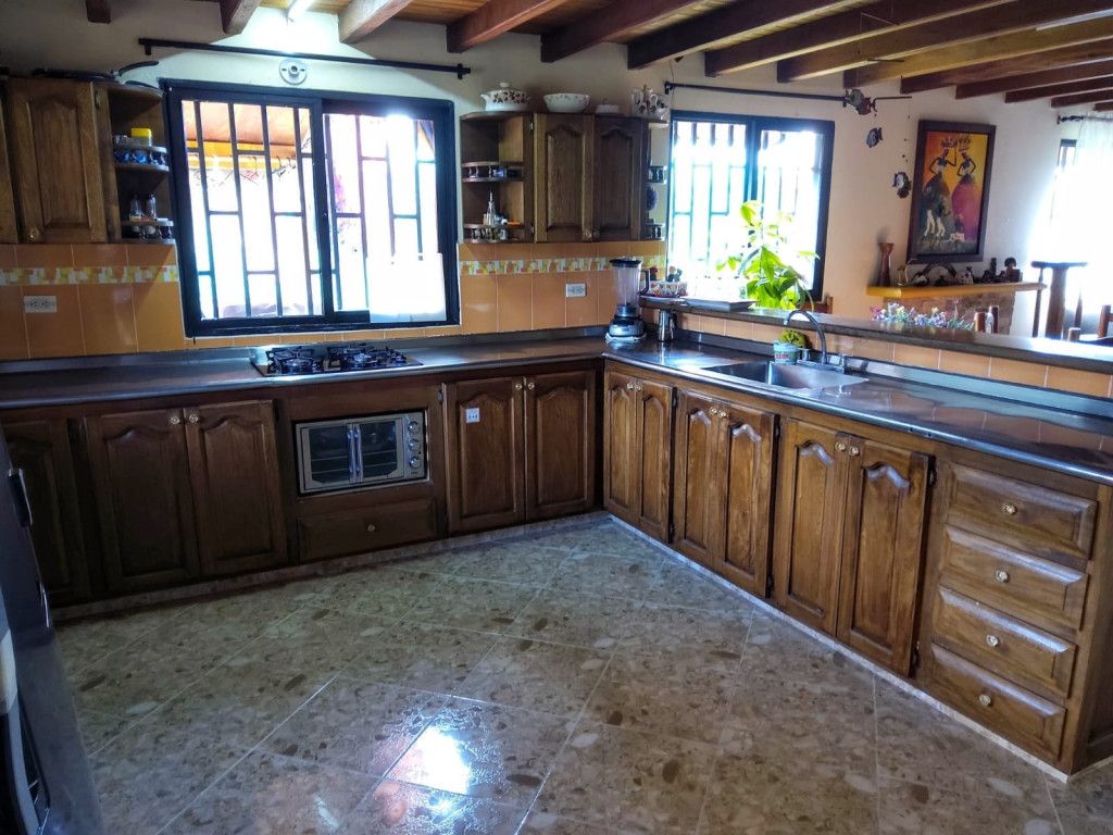 Casa Campestre en venta Antioquia El Carmen De Viboral El Centro 320 m2 Habitaciones 4 Baños 3 Garajes 0 Precio $950000000