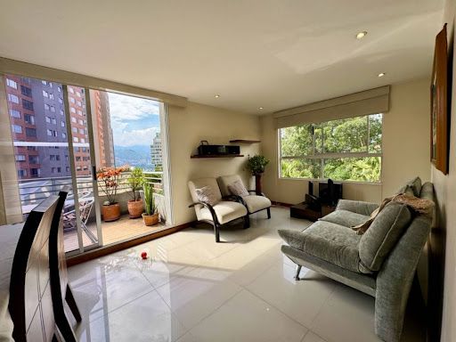 Apartamento en venta Antioquia Medellín Los Balsos No2 144 m2 Habitaciones 4 Baños 3 Garajes 2 Precio $990000000