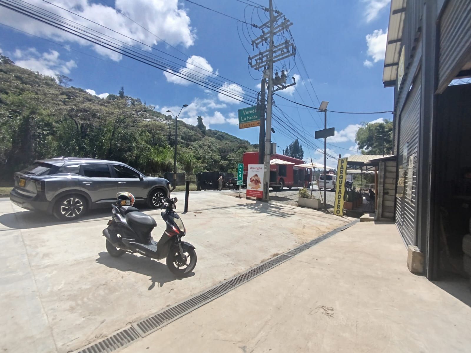 Bodega en arriendo Antioquia Guarne Centro 320 m2 Habitaciones 0 Baños 0 Garajes 3 Precio $18000000