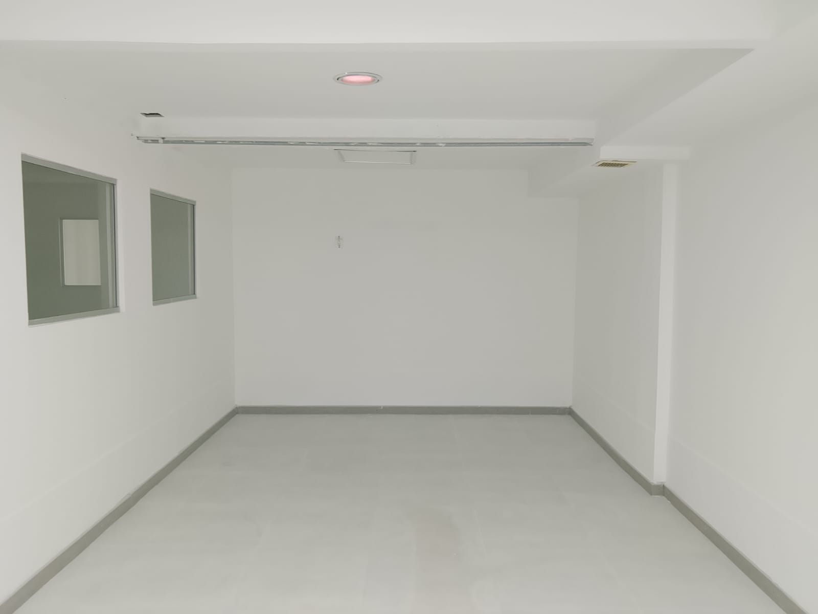 Oficina en arriendo Antioquia Medellín San Diego 800 m2 Habitaciones 0 Baños 6 Garajes 0 Precio $23000000