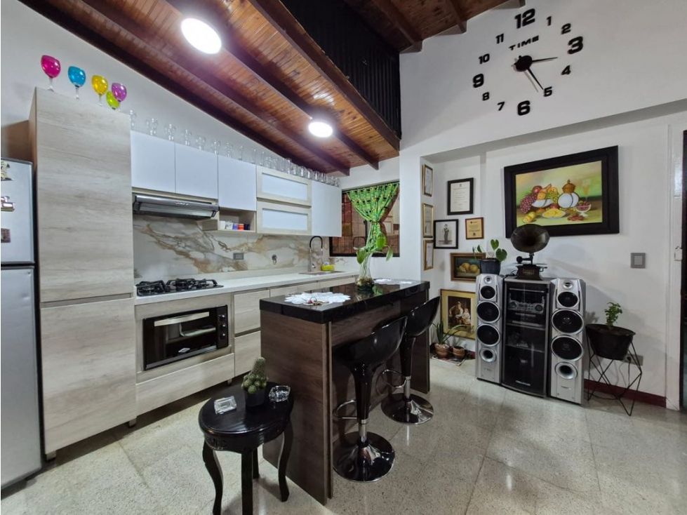 Apartamento en venta Antioquia Medellín Colon 50 m2 Habitaciones 2 Baños 1 Garajes 0 Precio $210000000