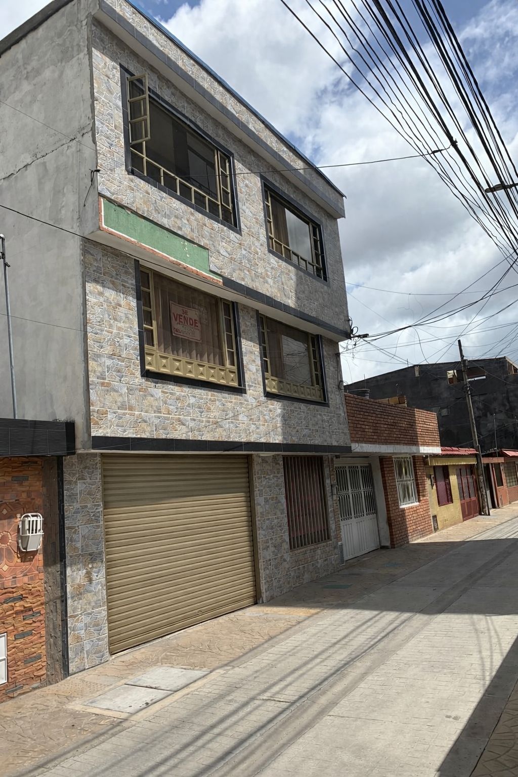 Casa en venta Cundinamarca Bogotá Florencia 434 m2 Habitaciones 10 Baños 7 Garajes 1 Precio $1050000000