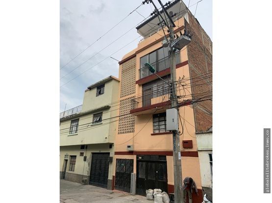 Edificio en venta Valle Del Cauca Cali El Cedro 70 m2 Habitaciones 14 Baños 6 Garajes 3 Precio $650000000