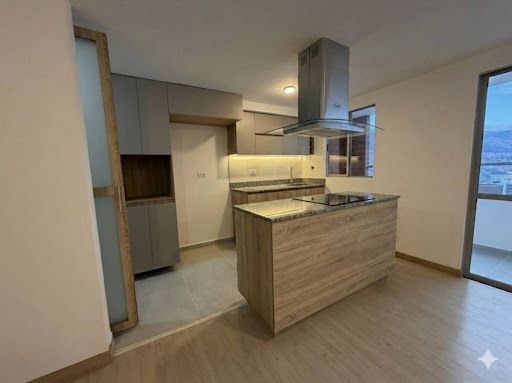 Apartamento en arriendo Antioquia Medellín Altamira 72 m2 Habitaciones 2 Baños 2 Garajes 1 Precio $3100000