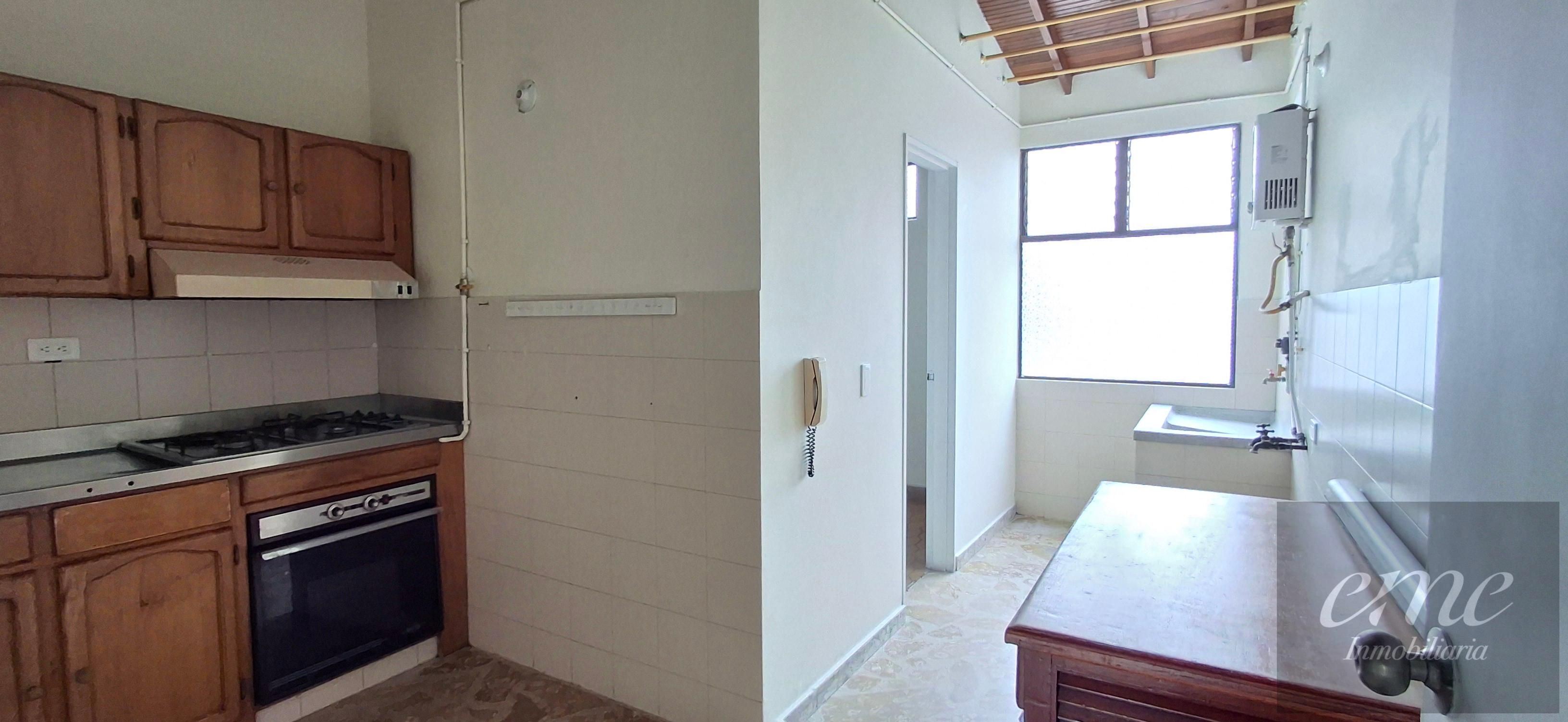 Apartamento en arriendo Antioquia Medellín Cuarta Brigada 100 m2 Habitaciones 3 Baños 2 Garajes 1 Precio $2750000