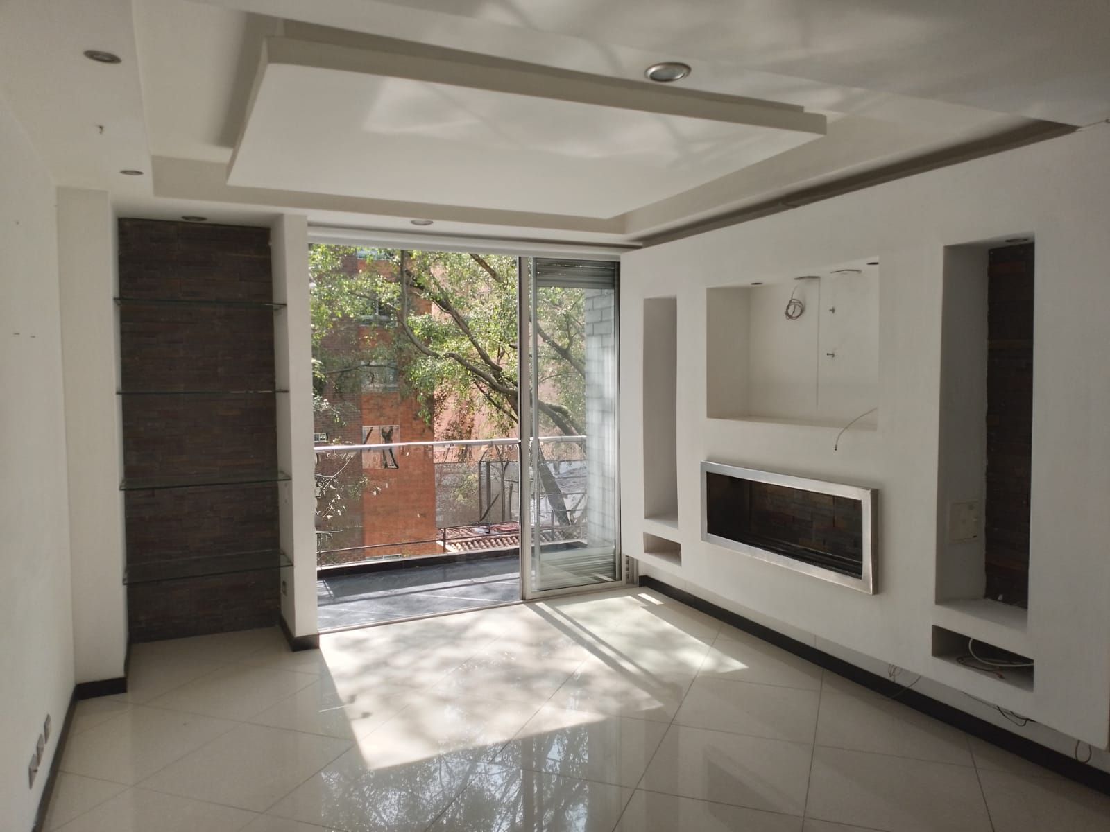 Apartamento en arriendo Antioquia Medellín Laureles 120 m2 Habitaciones 3 Baños 3 Garajes 2 Precio $5700000