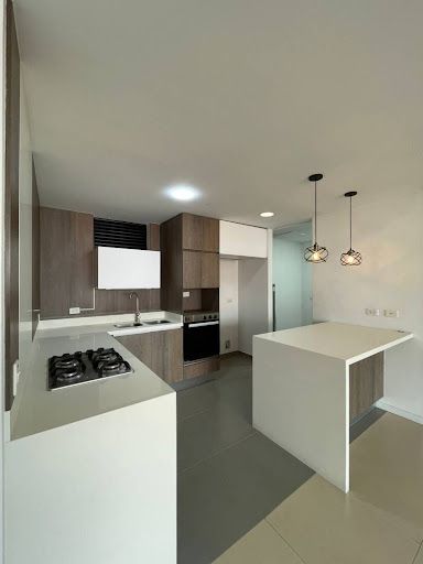 Apartamento en arriendo Antioquia Envigado Loma De Las Brujas 170 m2 Habitaciones 3 Baños 4 Garajes 2 Precio $8300000