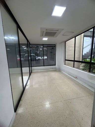 Oficina en arriendo Antioquia Medellín Urbanizacion Bosques De La Aguacata 60 m2 Habitaciones 0 Baños 1 Garajes 1 Precio $5000000