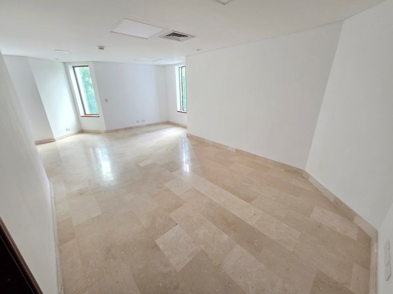 Oficina en arriendo Antioquia Medellín Astorga 48 m2 Habitaciones 0 Baños 2 Garajes 1 Precio $4200000