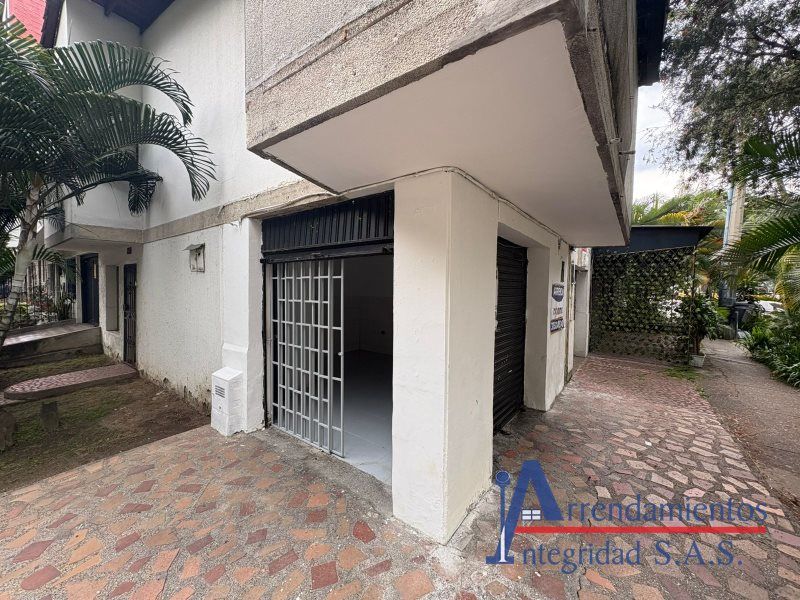 Local en arriendo Antioquia Medellín Los Alpes 28 m2 Habitaciones 0 Baños 0 Garajes 0 Precio $2890000