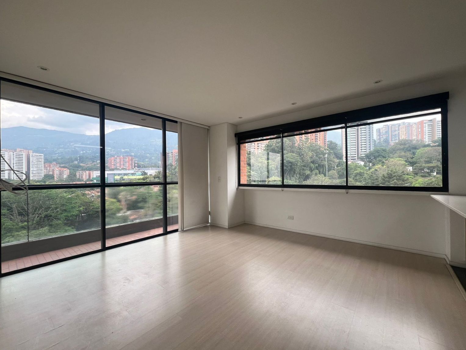 Apartamento en arriendo Antioquia Envigado La Pradera 75 m2 Habitaciones 2 Baños 2 Garajes 1 Precio $4650000