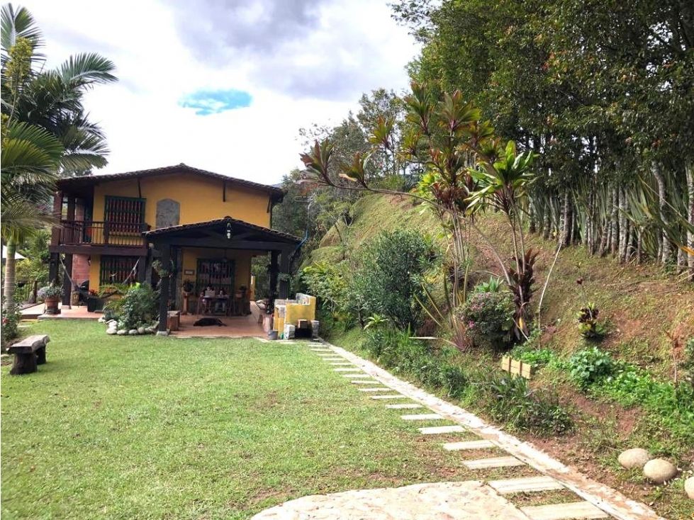 Finca en venta Antioquia Guatape Guatape 150 m2 Habitaciones 4 Baños 3 Garajes 8 Precio $580000000