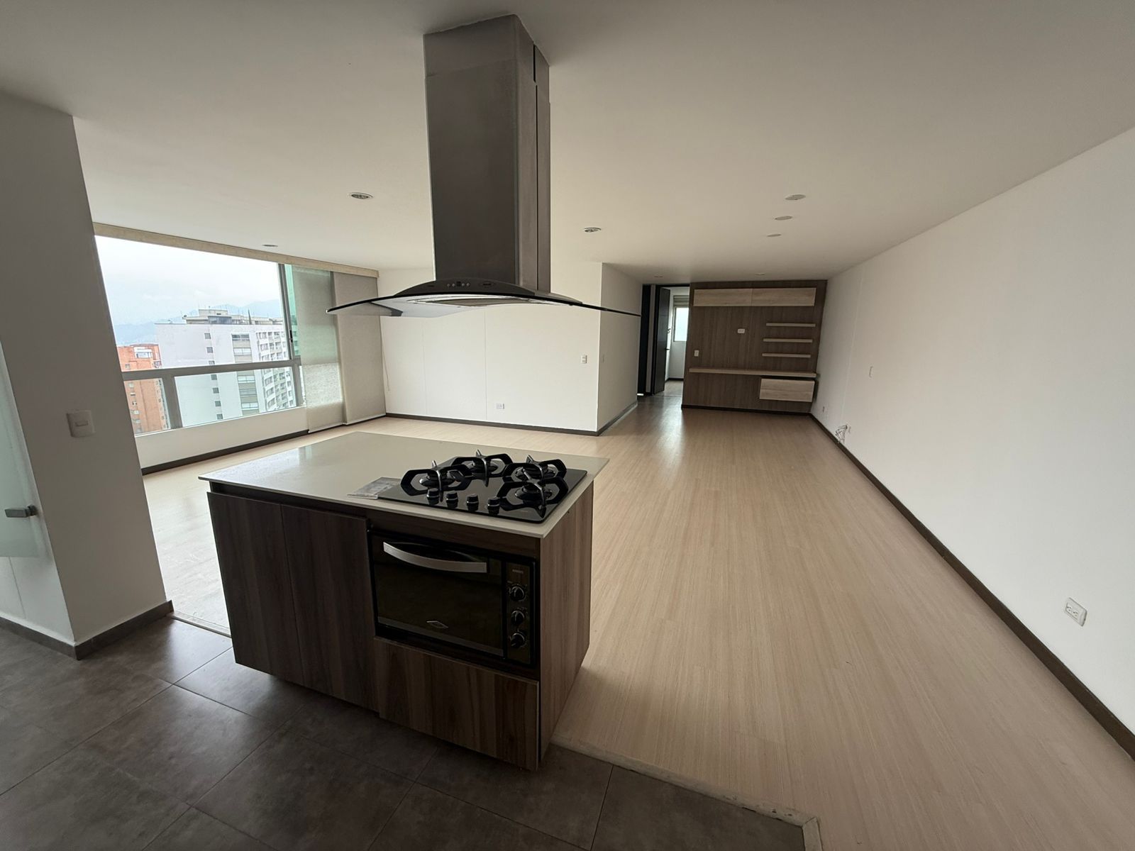 Apartamento en arriendo Antioquia Medellín El Esmeraldal 105 m2 Habitaciones 3 Baños 2 Garajes 1 Precio $5000000