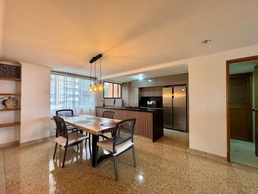 Apartamento en arriendo Antioquia Medellín El Tesoro 136 m2 Habitaciones 3 Baños 3 Garajes 2 Precio $7200000