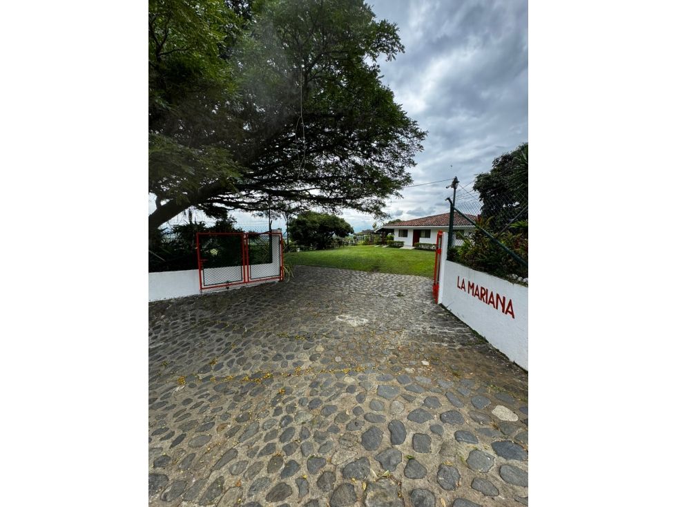 Casa Campestre en venta Valle Del Cauca El Cerrito El Cerrito 243 m2 Habitaciones 5 Baños 3 Garajes 4 Precio $650000000