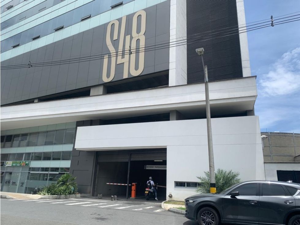 Oficina en arriendo Antioquia Envigado Las Casitas 37 m2 Habitaciones 0 Baños 1 Garajes 1 Precio $3200000